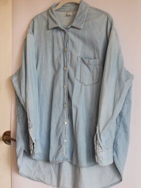 Old Navy Light Blue Denim Shirt Boyfriend Fit